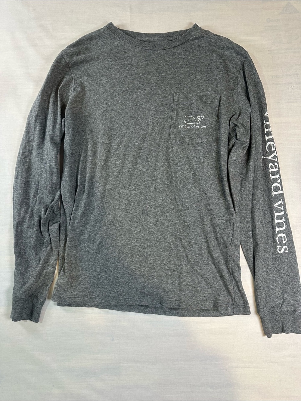 Vineyard Vines Men's Long Sleeve Pocket Tee — Heather Gray with White Logo